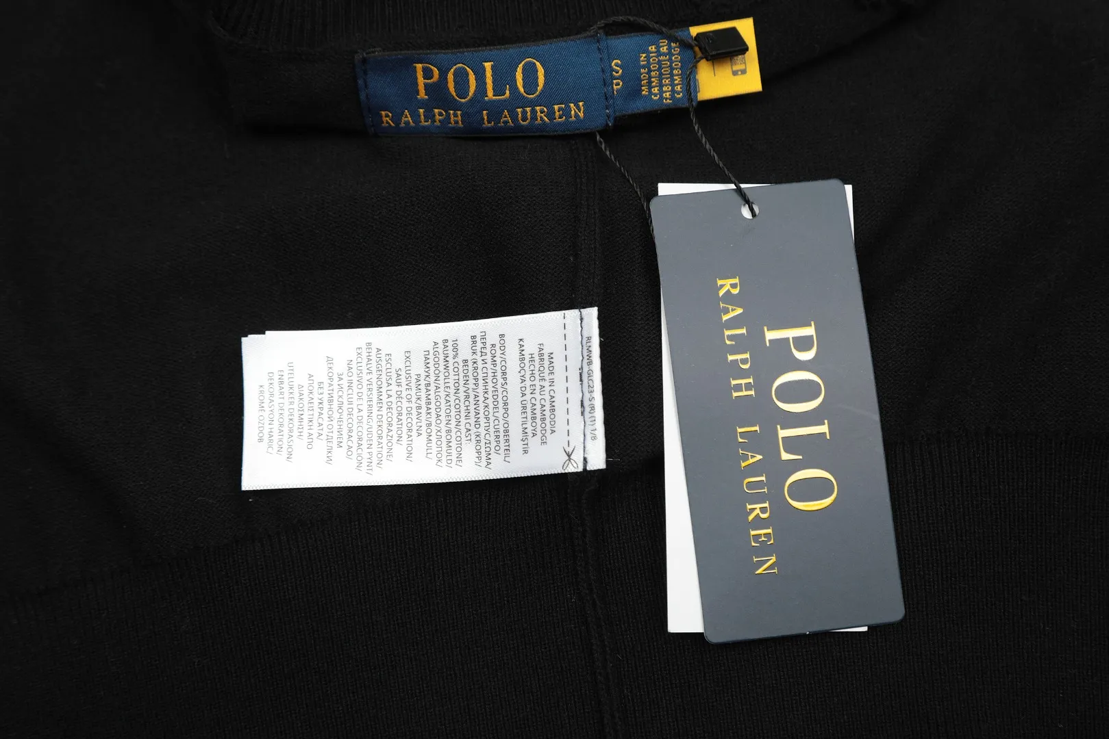 🅿️156 "Top quality" Style number: DS008# (not off the shelves all year round) [Ralph Lauren round neck solid color pony embroidered logo knitted short sleeves] ✅Ralph Lauren classic basic versatile knitted short sleeves for all seasons ✅Main supplier platform live broadcast Wholesale entity Replenish if out of stock Not off the shelf ✅ZP quality 1:1 version Scan the code to enter the GF website Counter quality ✅Detailed quality is the only one in Guangzhou Imported quality cotton yarn, focusing on high-end, cost-effective, good quality needless to say ✅The version is restored to the original version, loose, comfortable and stress-free, simple is high-end, classic is timeless ✅The upper body is simple and easy to match, a must-have for goddess ootd. Good-looking clothes are never picky. A must-have in the goddess' wardrobe. Size: S-XL Color: Army green, off-white, black, light pink, khaki, navy, light blue, mint green